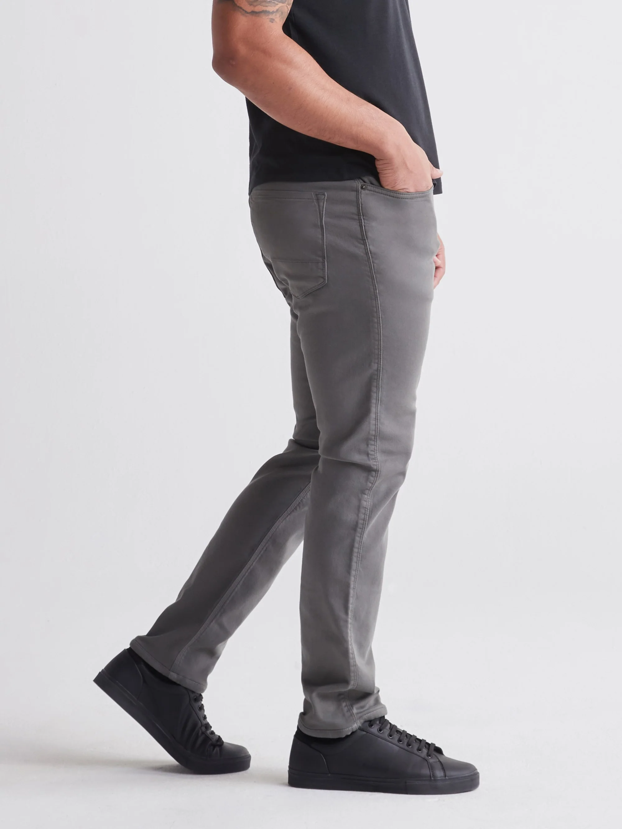 Duer Mens No Sweat Relaxed Taper Pants - Image 19